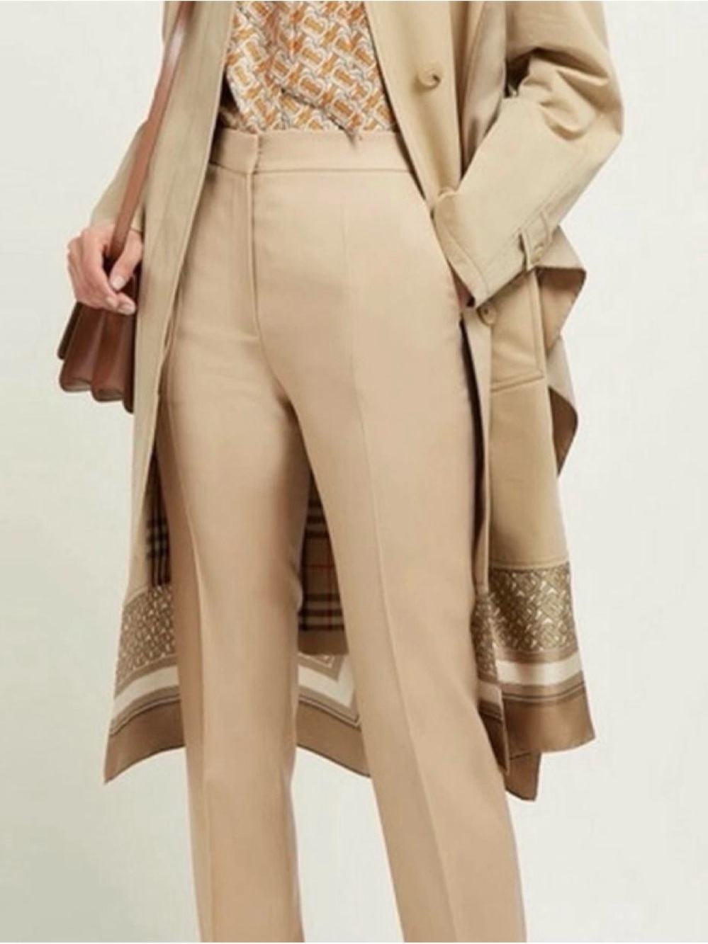 Burberry Beige Trench Coat with Patterned Hem - Picture 2 of 8
